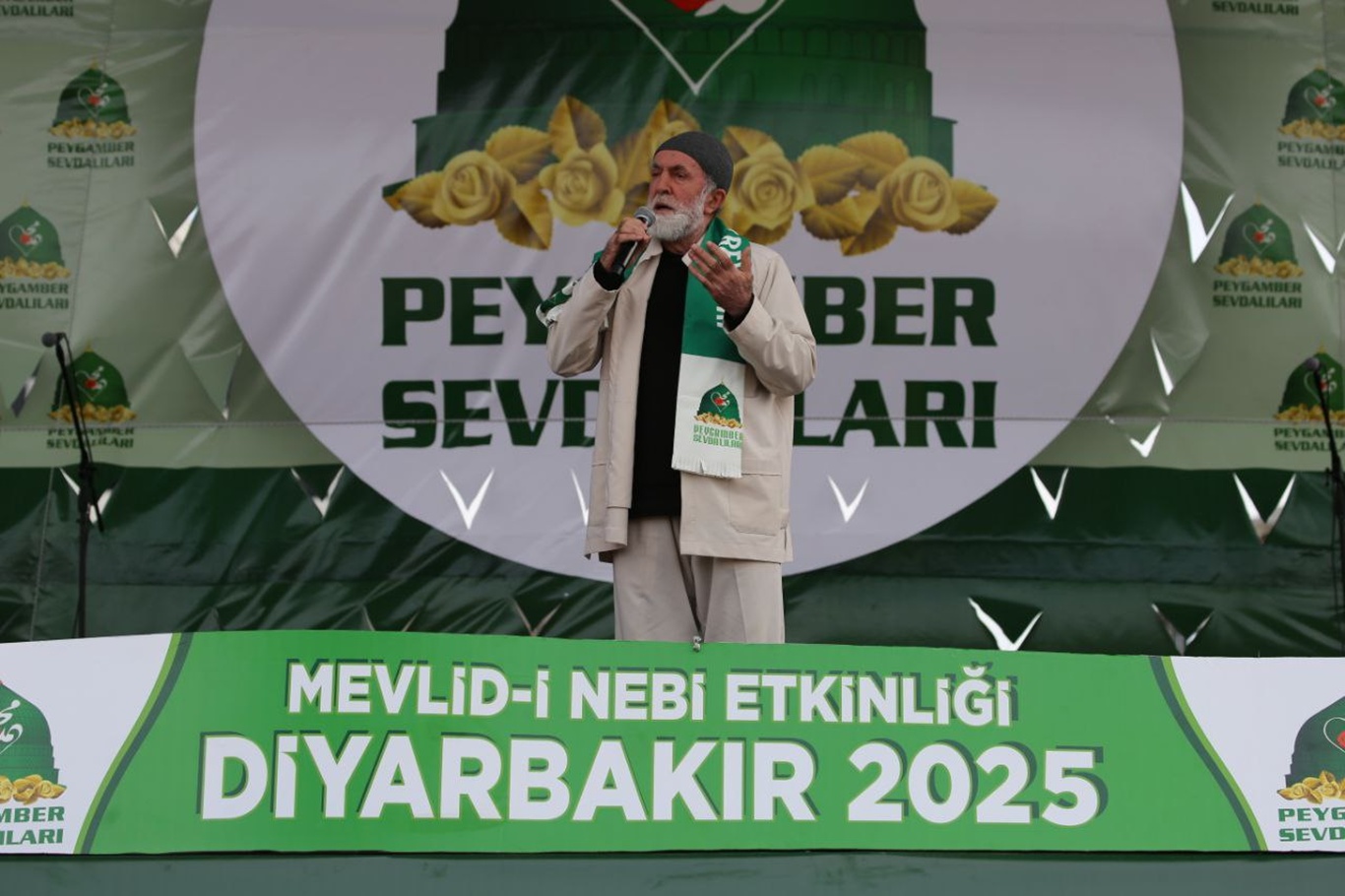 Diyarbakır’daki büyük Mevlid-i Nebi etkinliği, İslam alemine ve batıya önemli mesajlarla son buldu