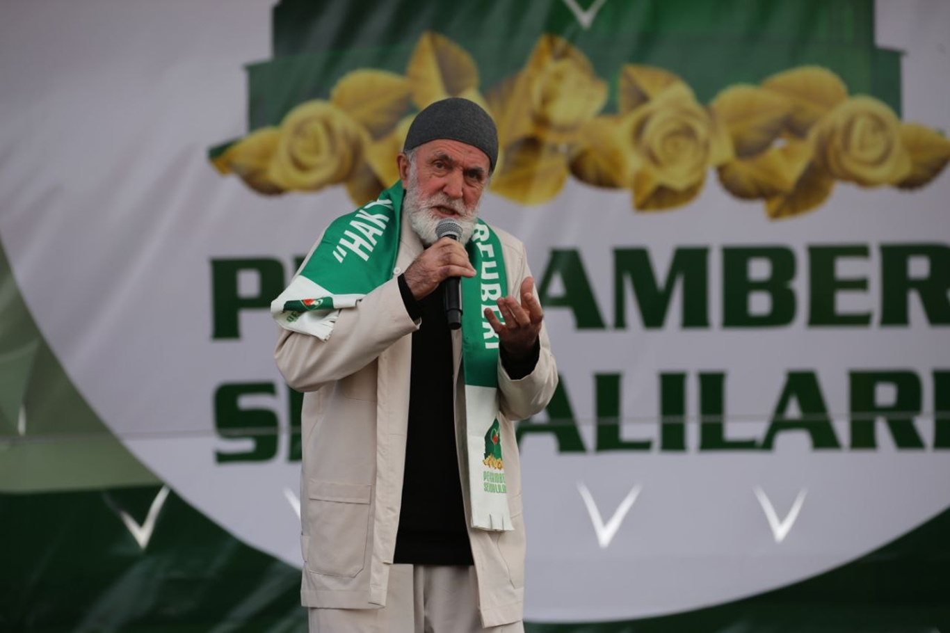 Diyarbakır’daki büyük Mevlid-i Nebi etkinliği, İslam alemine ve batıya önemli mesajlarla son buldu
