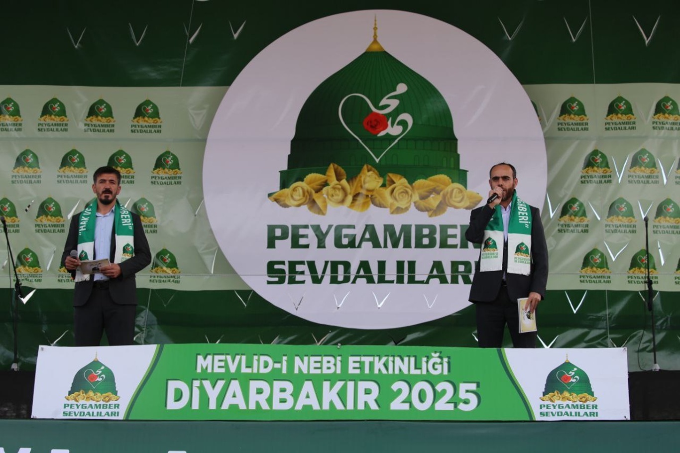 Diyarbakır’daki büyük Mevlid-i Nebi etkinliği, İslam alemine ve batıya önemli mesajlarla son buldu