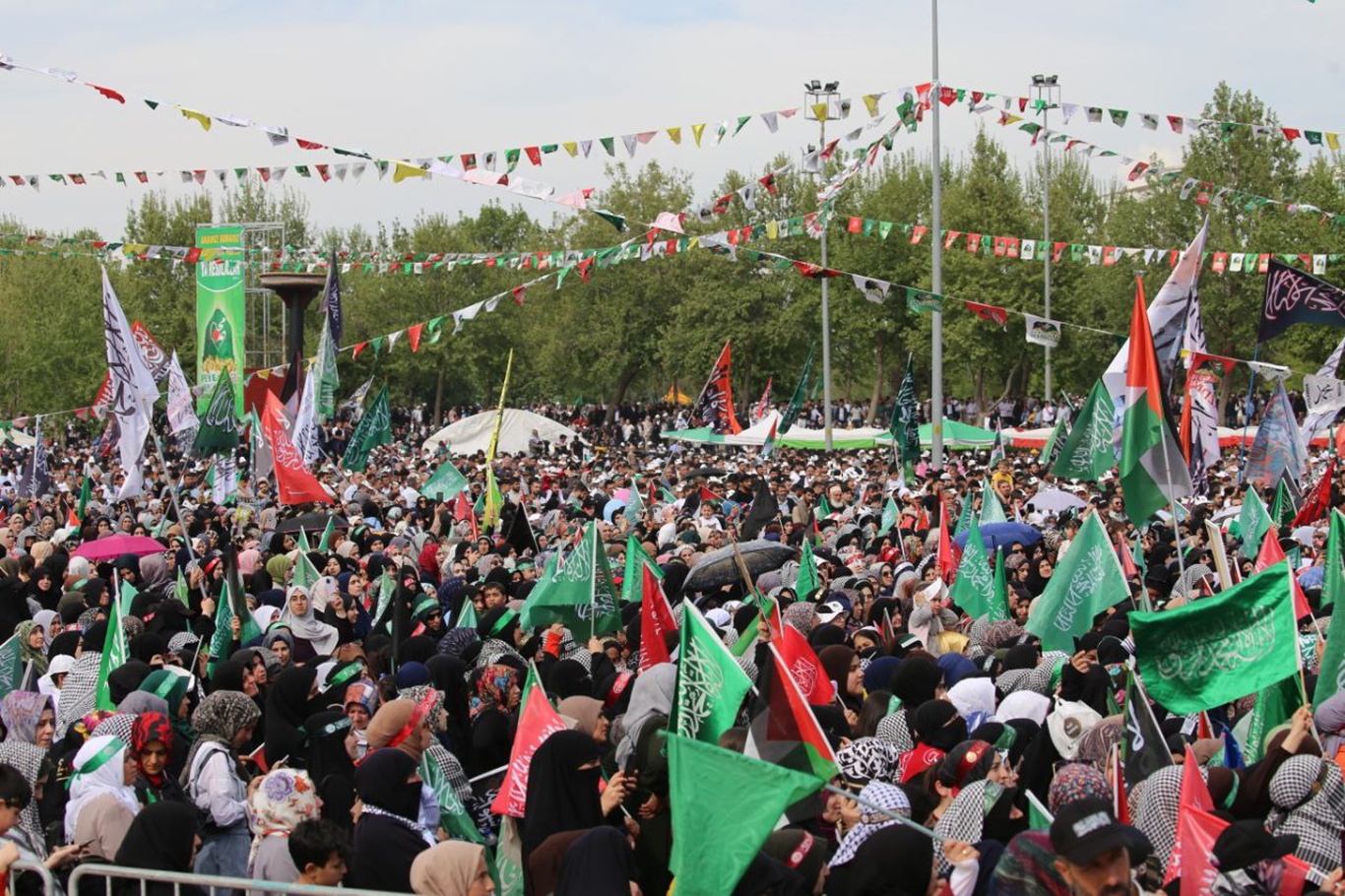 Diyarbakır’daki büyük Mevlid-i Nebi etkinliği, İslam alemine ve batıya önemli mesajlarla son buldu