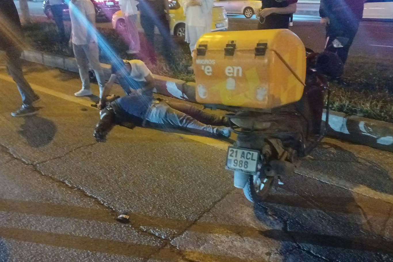Diyarbakır’da motosiklet yayaya çarptı: 1 ölü Diyarbakır’da motosiklet yayaya çarptı: 1 ölü