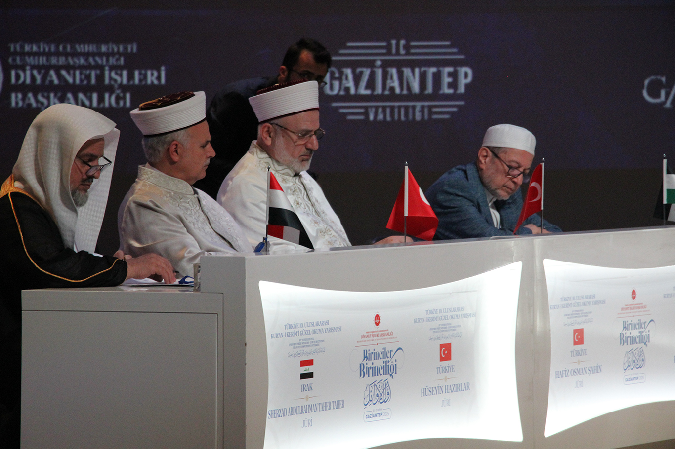 Prof. Dr. Erbaş: Kur'an-ı Kerim her yönüyle mucizedir