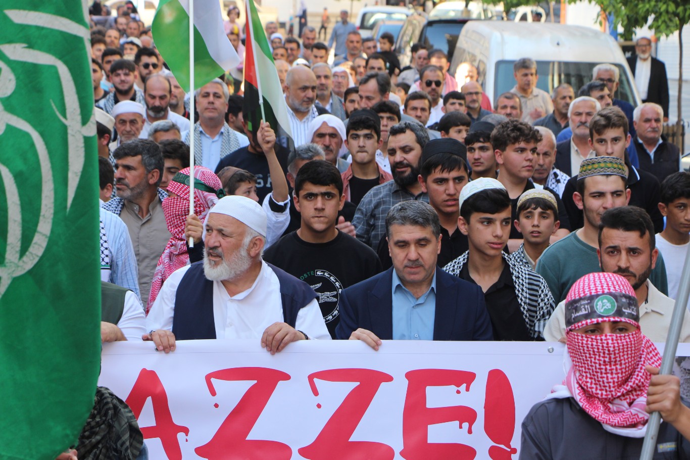 Kızıltepe halkı işgal rejimini telin etmek için meydanlara indi 
