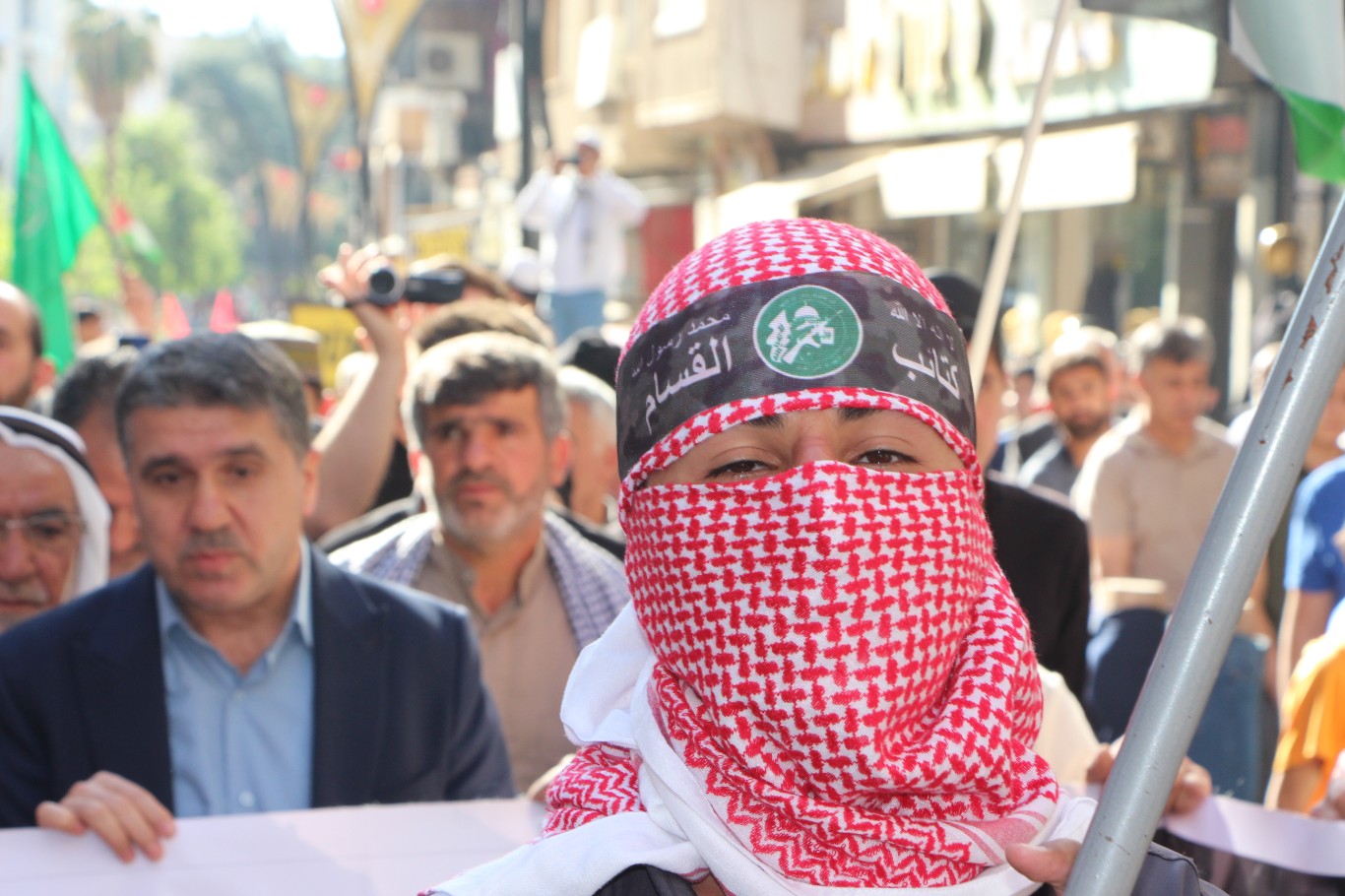 Kızıltepe halkı işgal rejimini telin etmek için meydanlara indi 