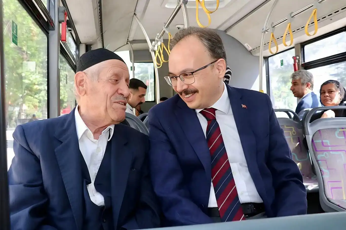Vali Kızılkaya’dan toplu taşımaya saha denetimi Vali Kızılkaya’dan toplu taşımaya saha denetimi
