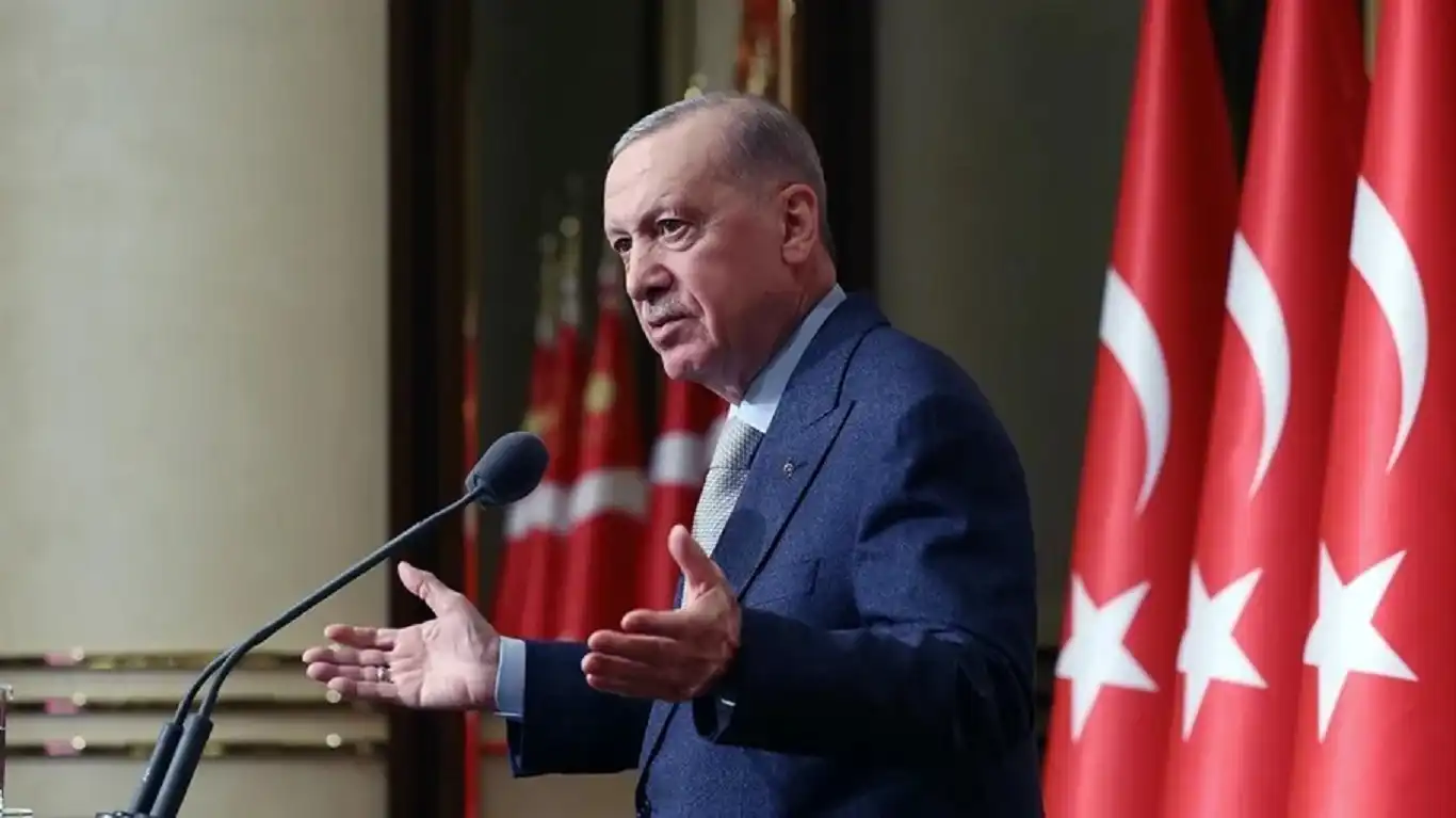 أردوغان: إسرائيل نقلت النار وسفك الدماء إلى سوريا بعد غزة ولبنان أردوغان: إسرائيل نقلت النار وسفك الدماء إلى سوريا بعد غزة ولبنان