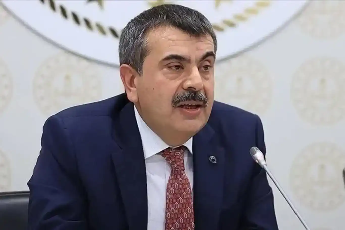 Bakan Tekin: Erken tatil gündemimizde yok, zorunlu eğitim süresi değişmiyor Bakan Tekin: Erken tatil gündemimizde yok, zorunlu eğitim süresi değişmiyor