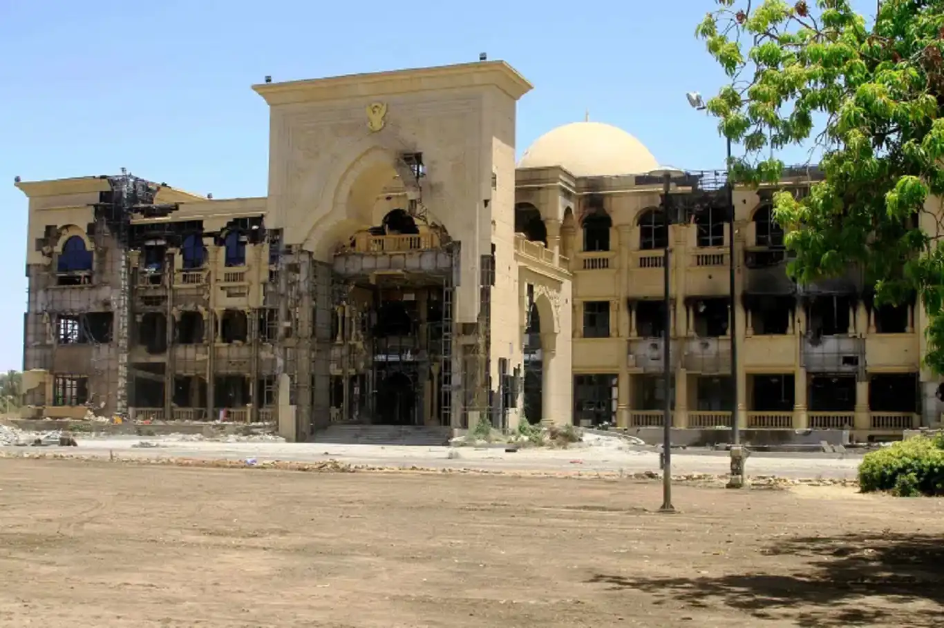 قوات الدعم السريع تهاجم القصر الرئاسي وكردفان والنيل الأبيض