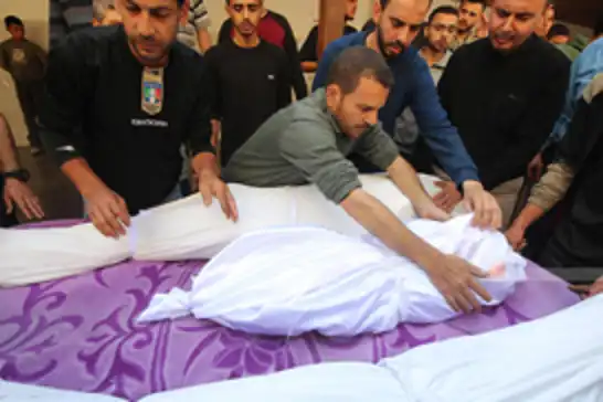 Gazze'de katliamlar, Batı Şeria'da baskınlar sürüyor
