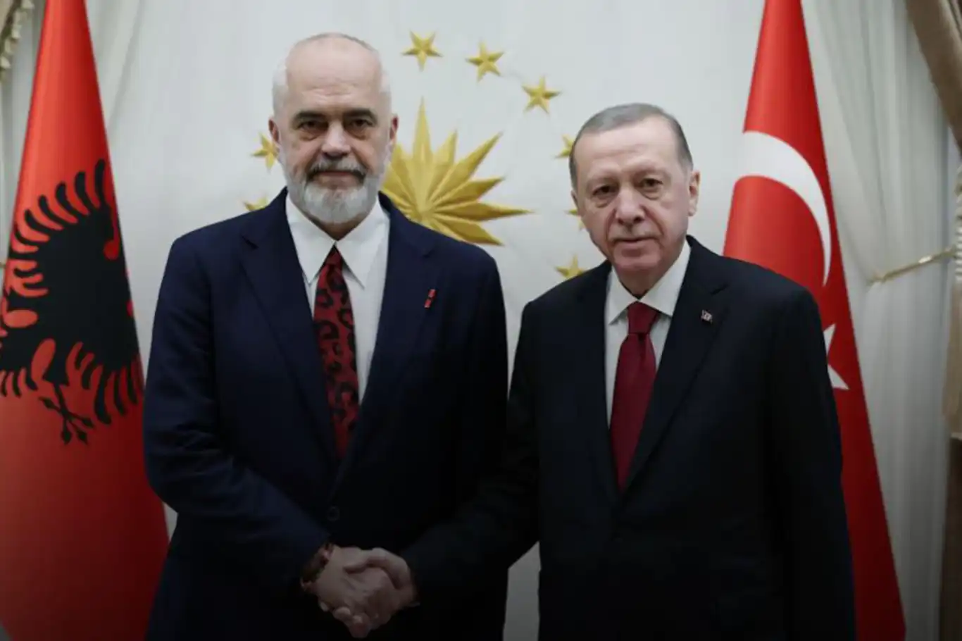 Cumhurbaşkanı Erdoğan, Arnavutluk Başbakanı Rama ile görüştü Cumhurbaşkanı Erdoğan, Arnavutluk Başbakanı Rama ile görüştü