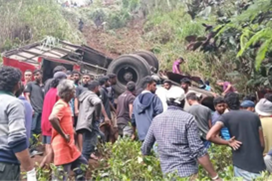 Tragic bus crash in Sri Lanka leaves 21 dead, dozens injured