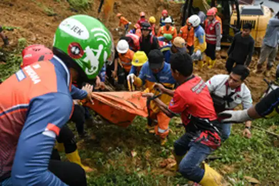 Endonezya'da heyelan: 4 ölü