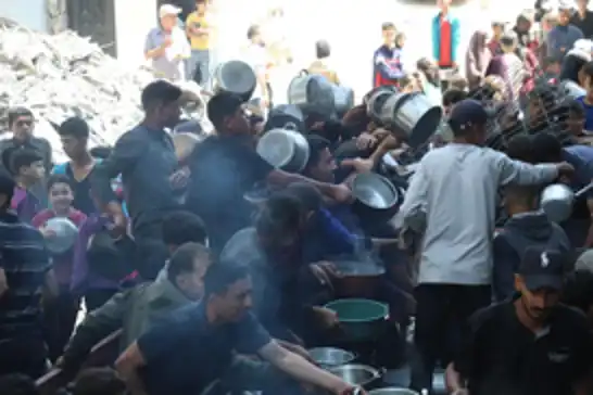 WHO: Însanên li Xezzeyê ji birçîna dimirin, xwarin û derman jî li ber sînor in
