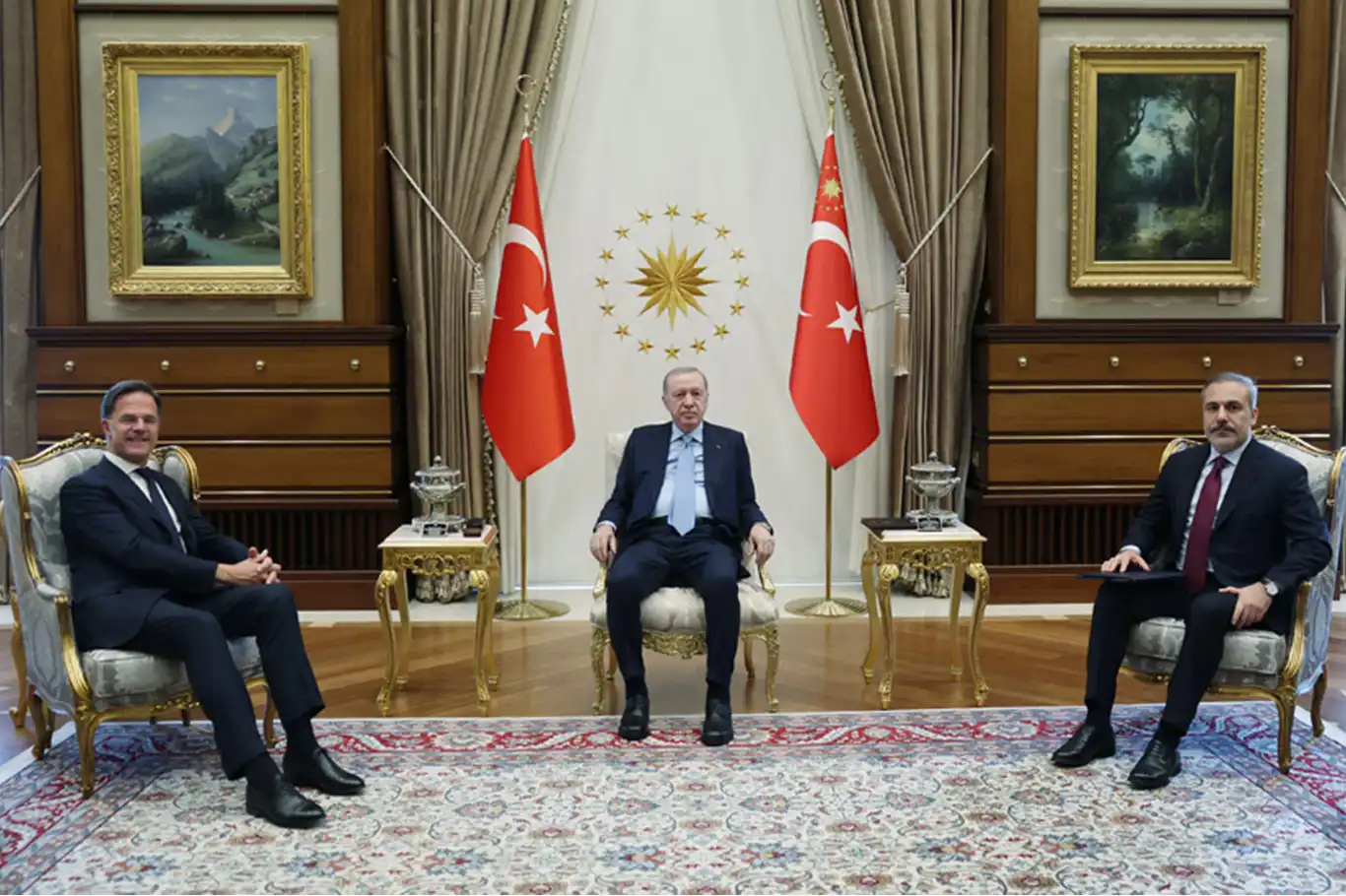 Cumhurbaşkanı Erdoğan: Müttefiklerimizden terörizmle mücadelede iş birliği bekliyoruz Cumhurbaşkanı Erdoğan: Müttefiklerimizden terörizmle mücadelede iş birliği bekliyoruz