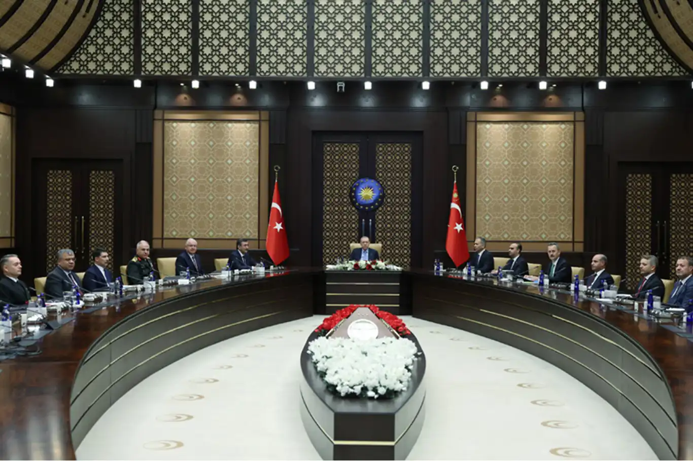 Savunma Sanayii İcra Komitesi'nde önemli projeler karara bağlandı Savunma Sanayii İcra Komitesi'nde önemli projeler karara bağlandı