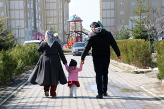 Household structure in Türkiye continues to evolve, TurkStat data shows