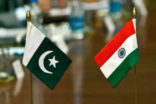 Pakistan ve Hindistan birbirlerinin diplomatlarını sınır dışı etti