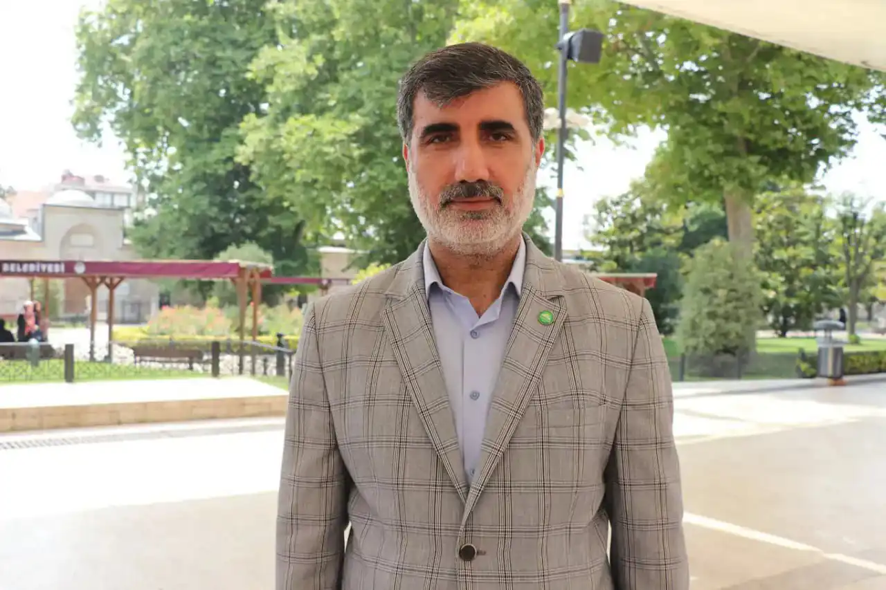 الأستاذ محمد أشين: الفطرة أولًا.. نحو سياسات أسرية متوازنة ومستقرة الأستاذ محمد أشين: الفطرة أولًا.. نحو سياسات أسرية متوازنة ومستقرة