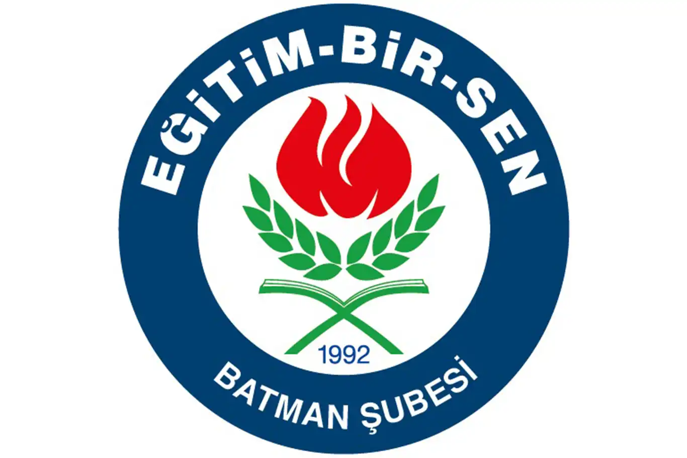 Batman'da okulda silahlı tehdit: Eğitim-Bir-Sen'den güvenlik çağrısı Batman'da okulda silahlı tehdit: Eğitim-Bir-Sen'den güvenlik çağrısı