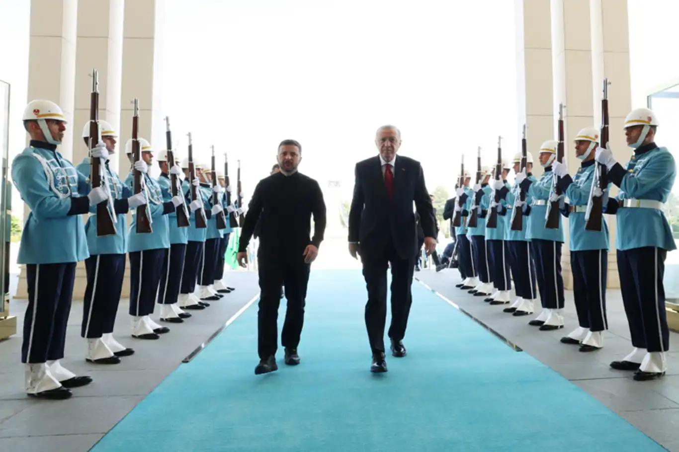 Erdoğan welcomes Ukrainian counterpart at presidential complex in Ankara Erdoğan welcomes Ukrainian counterpart at presidential complex in Ankara