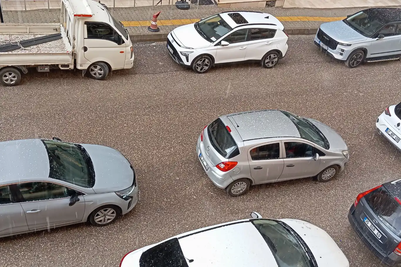 Mardin’de dolu yağışı etkili oldu 
