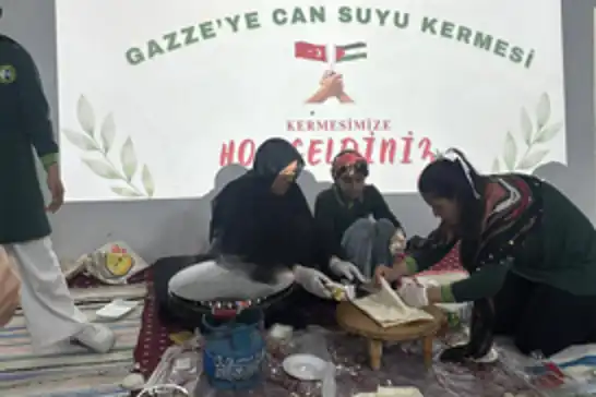 Ortaokul öğrencilerinden Gazze’ye destek kermesi