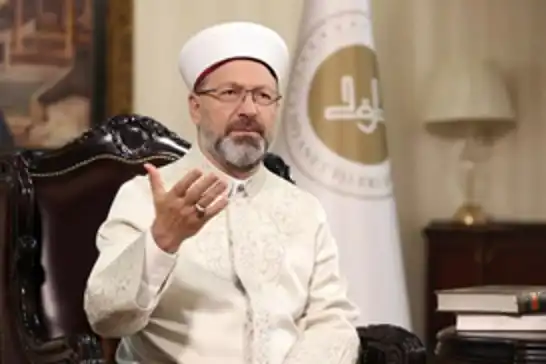 دعياً المجتمع الدولي للتحرك الفوري..رئيس الشؤون الدينية التركية يدين مجازر الاحتلال في غزة