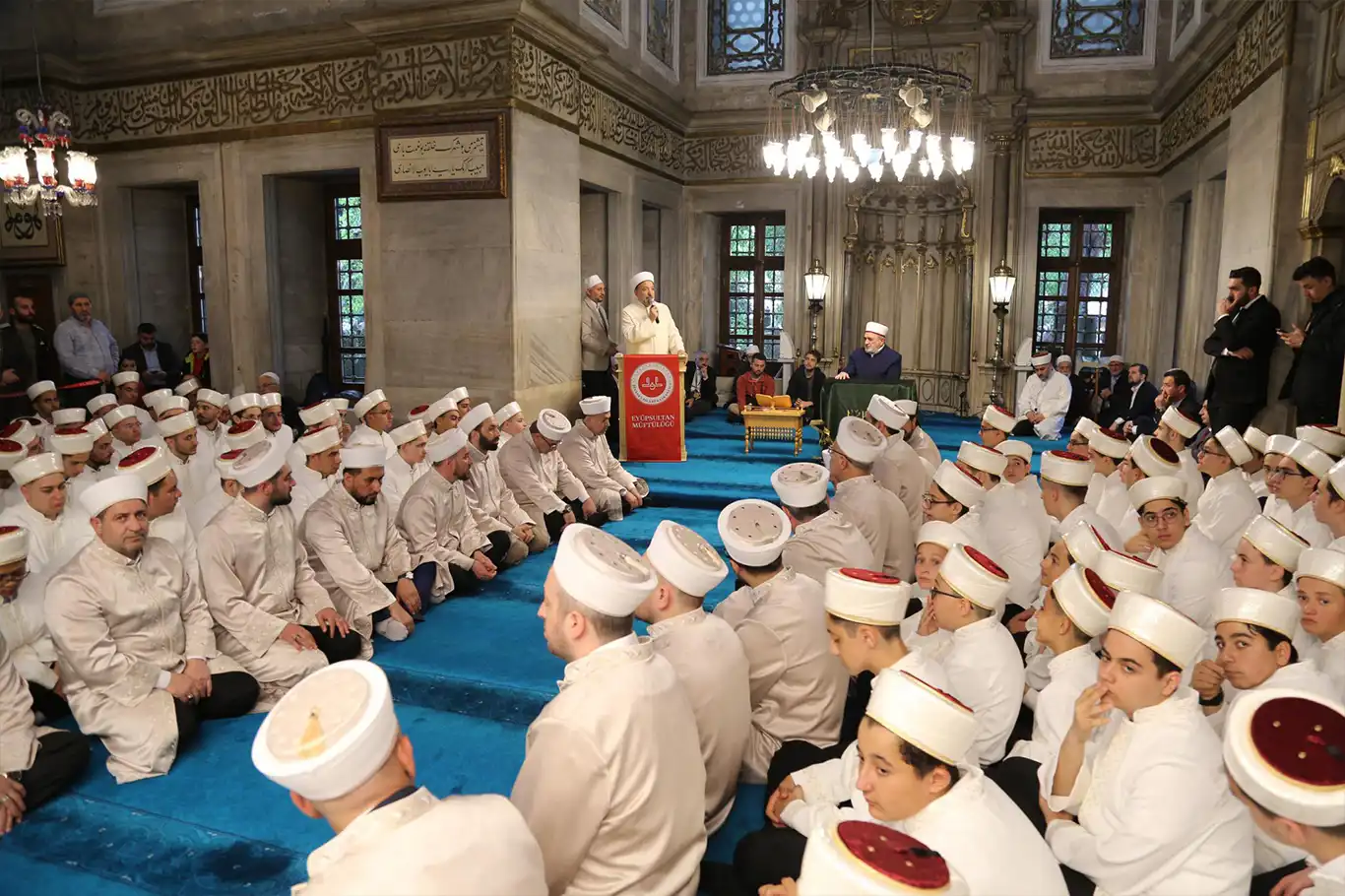 İstanbul'da 244 hafız için icazet merasimi düzenlendi İstanbul'da 244 hafız için icazet merasimi düzenlendi