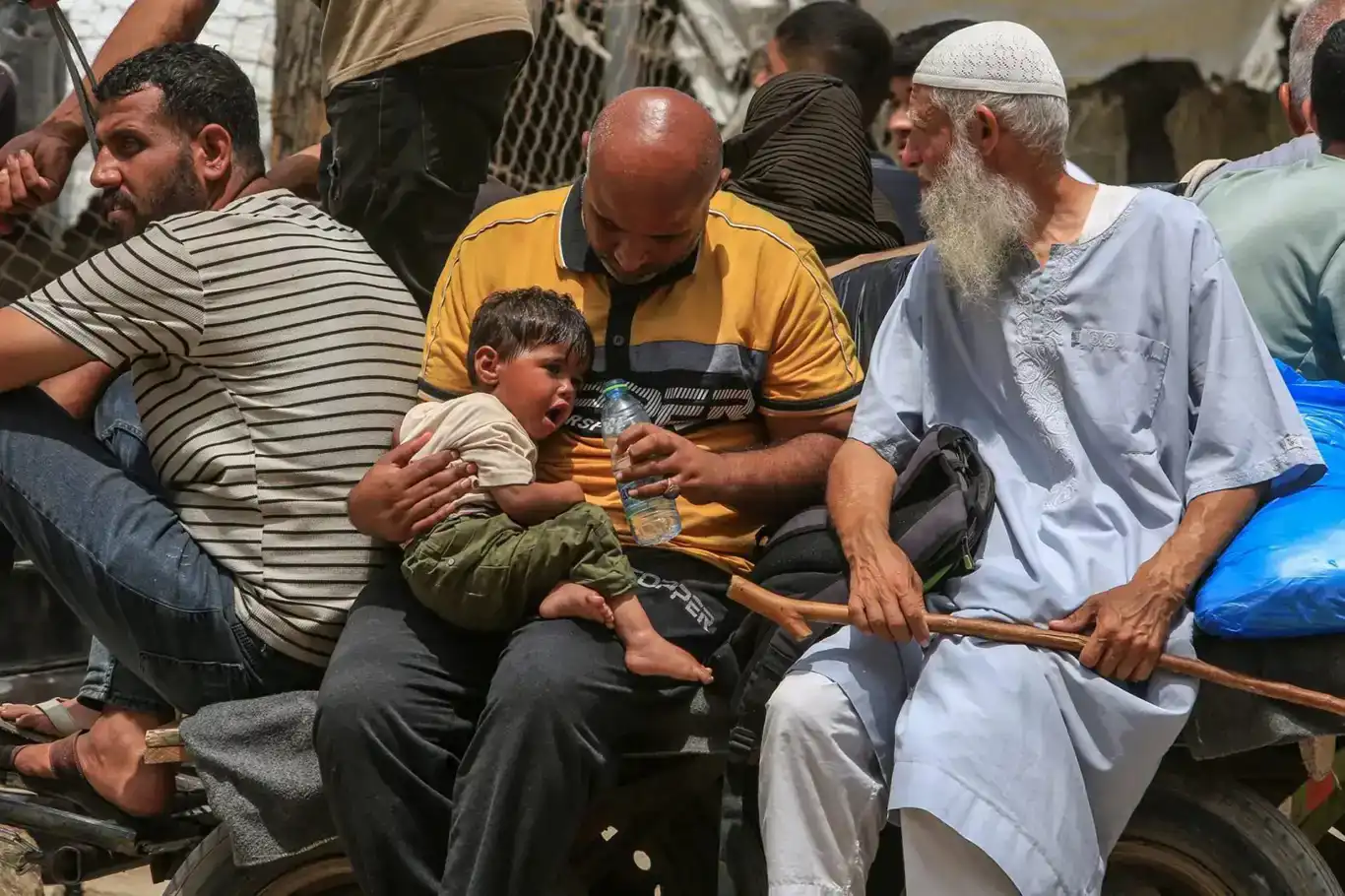 غزة.. الأوضاع الصحية والخدمات الاجتماعية على وشك الانهيار غزة.. الأوضاع الصحية والخدمات الاجتماعية على وشك الانهيار