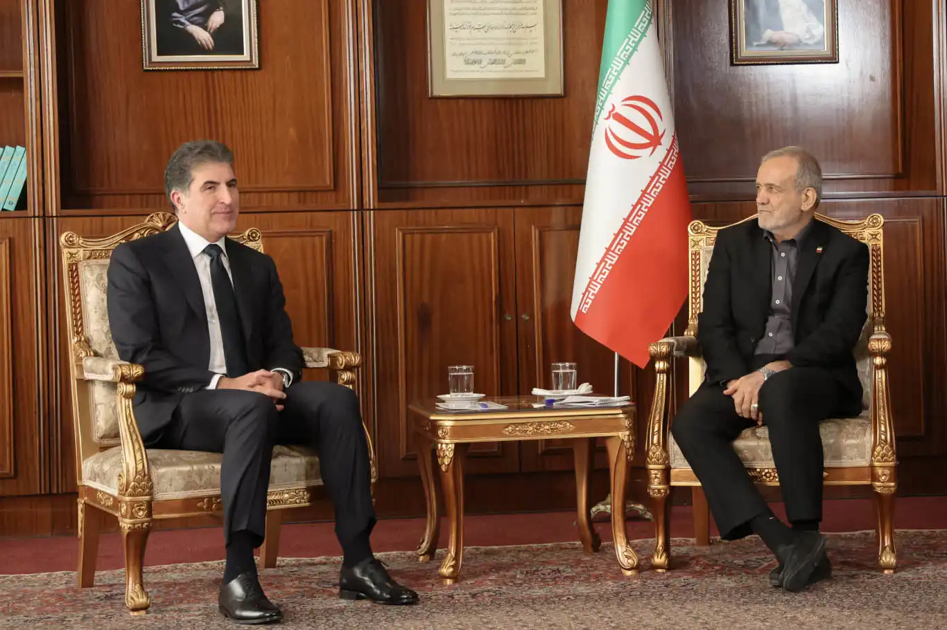 سەرۆکی هەرێمی کوردستان لەگەڵ سەرۆک کۆماری ئێران کۆبووەوە سەرۆکی هەرێمی کوردستان لەگەڵ سەرۆک کۆماری ئێران کۆبووەوە