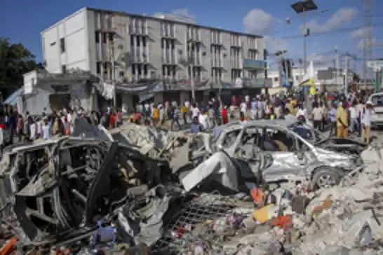 Somali'de askeri üs yakınında patlama