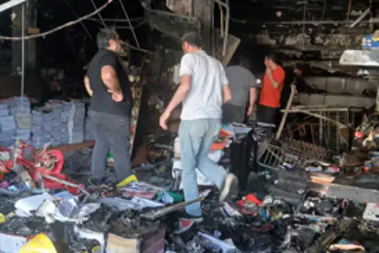 Diyarbakır'da kırtasiyede yangın paniği
