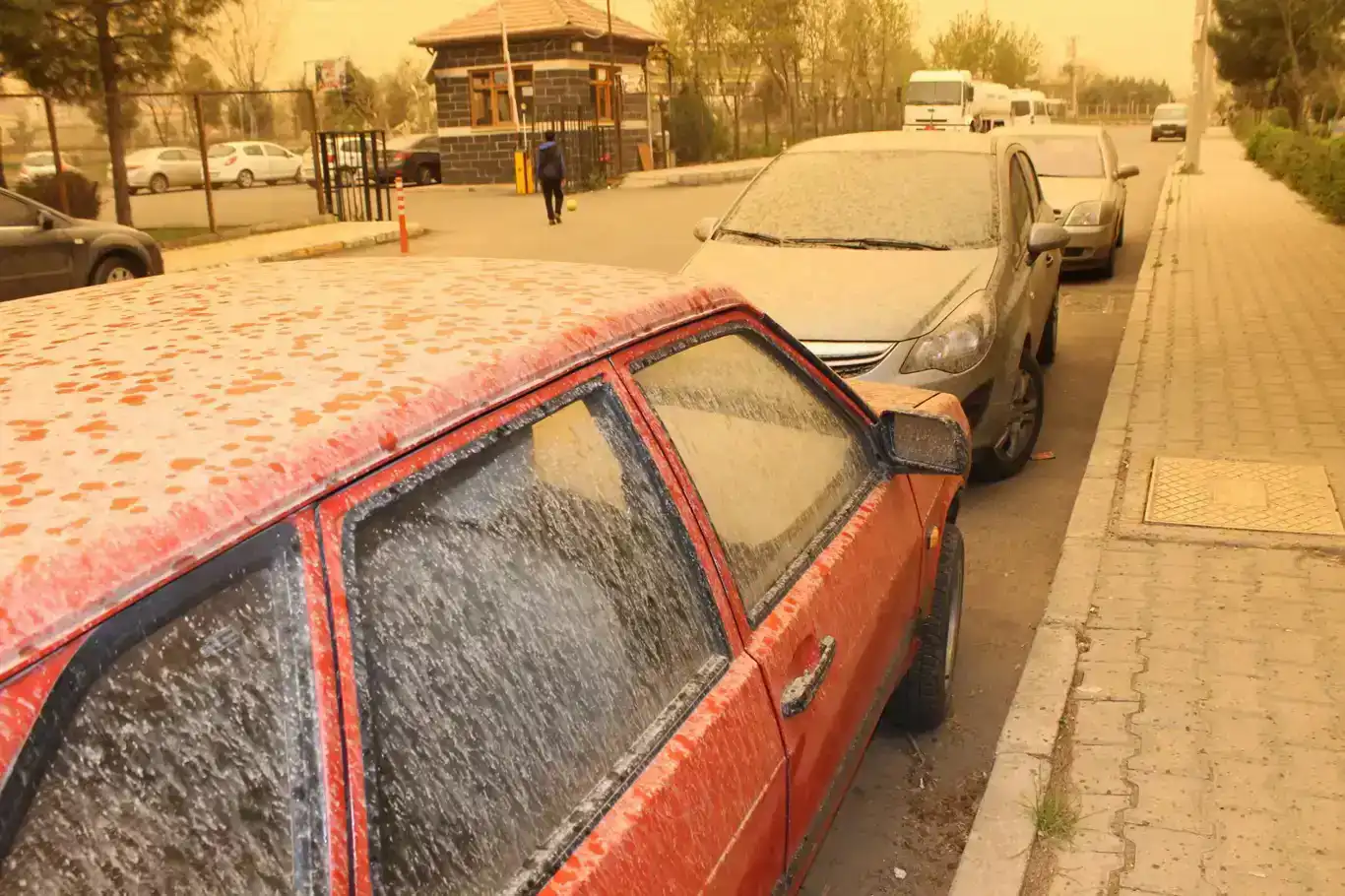 Doğu Anadolu için toz taşınımı uyarısı Doğu Anadolu için toz taşınımı uyarısı