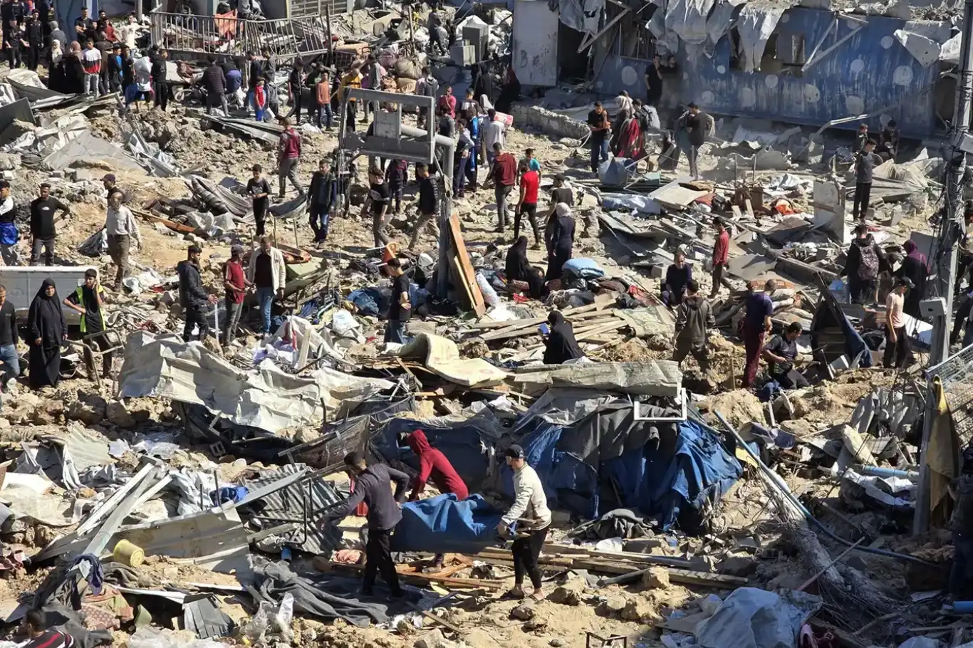 الأمم المتحدة: "مقتل أكثر من 300 من موظفي الأونروا في غزة مع عائلاتهم" الأمم المتحدة: "مقتل أكثر من 300 من موظفي الأونروا في غزة مع عائلاتهم"