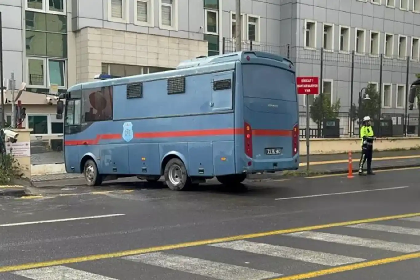 Narin Güran cinayetinde 'Suçluyu kayırma' davasında 3'üncü duruşma başladı Narin Güran cinayetinde 'Suçluyu kayırma' davasında 3'üncü duruşma başladı