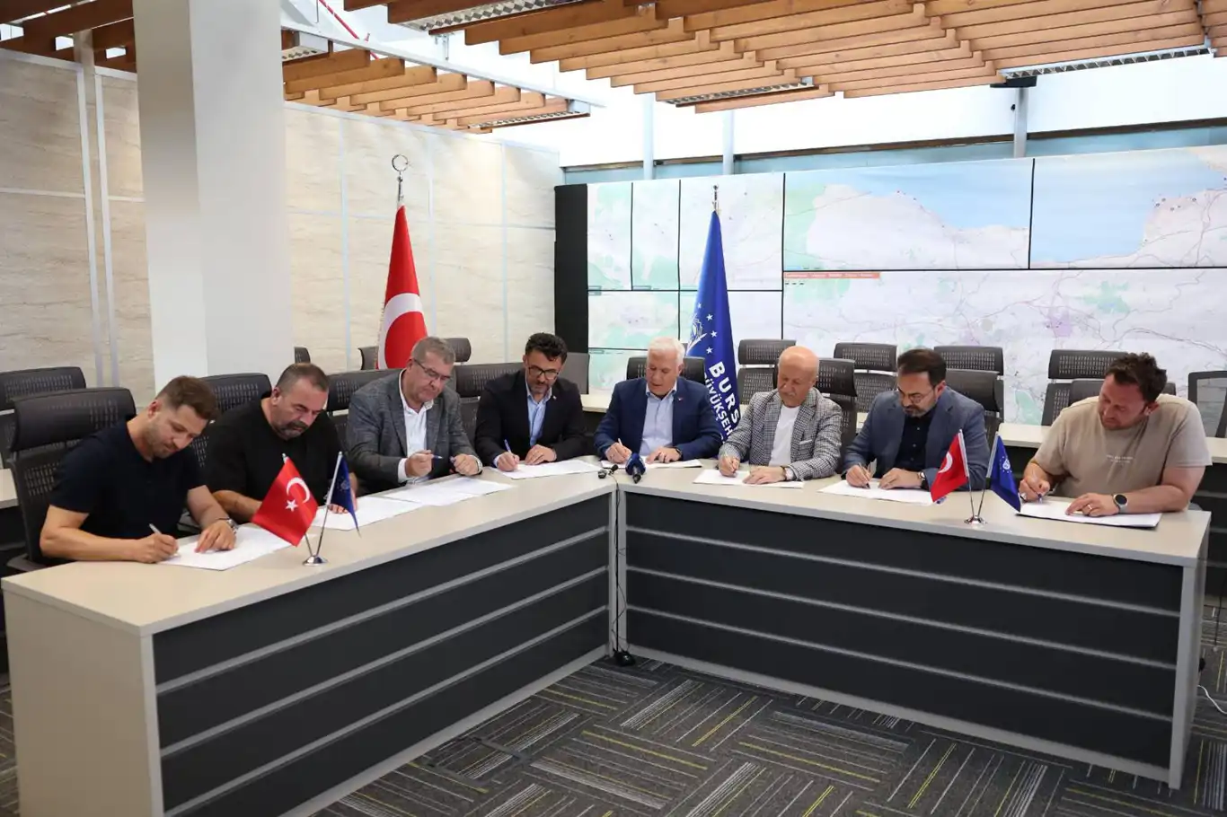 Bursa’da ulaşım krizinde anlaşma sağlandı Bursa’da ulaşım krizinde anlaşma sağlandı