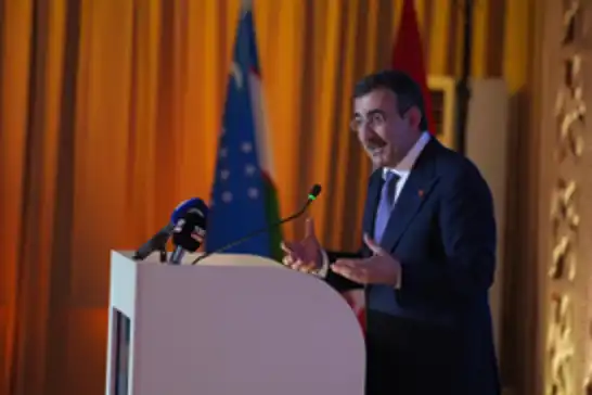 يلماز تعليقاً على رفع العقوبات عن سوريا: يجب اتخاذ خطوات مماثلة تجاه غزة