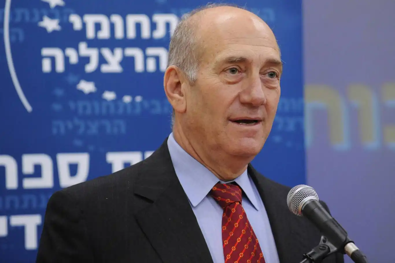 Ehud Olmert: Gazze'de yapılanlar savaş suçuna yakın Ehud Olmert: Gazze'de yapılanlar savaş suçuna yakın