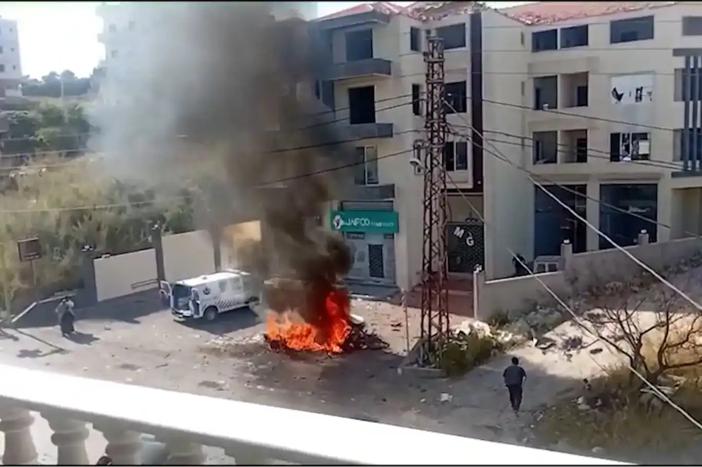 استشهاد شخص في غارة جوية للاحتلال جنوب لبنان استشهاد شخص في غارة جوية للاحتلال جنوب لبنان