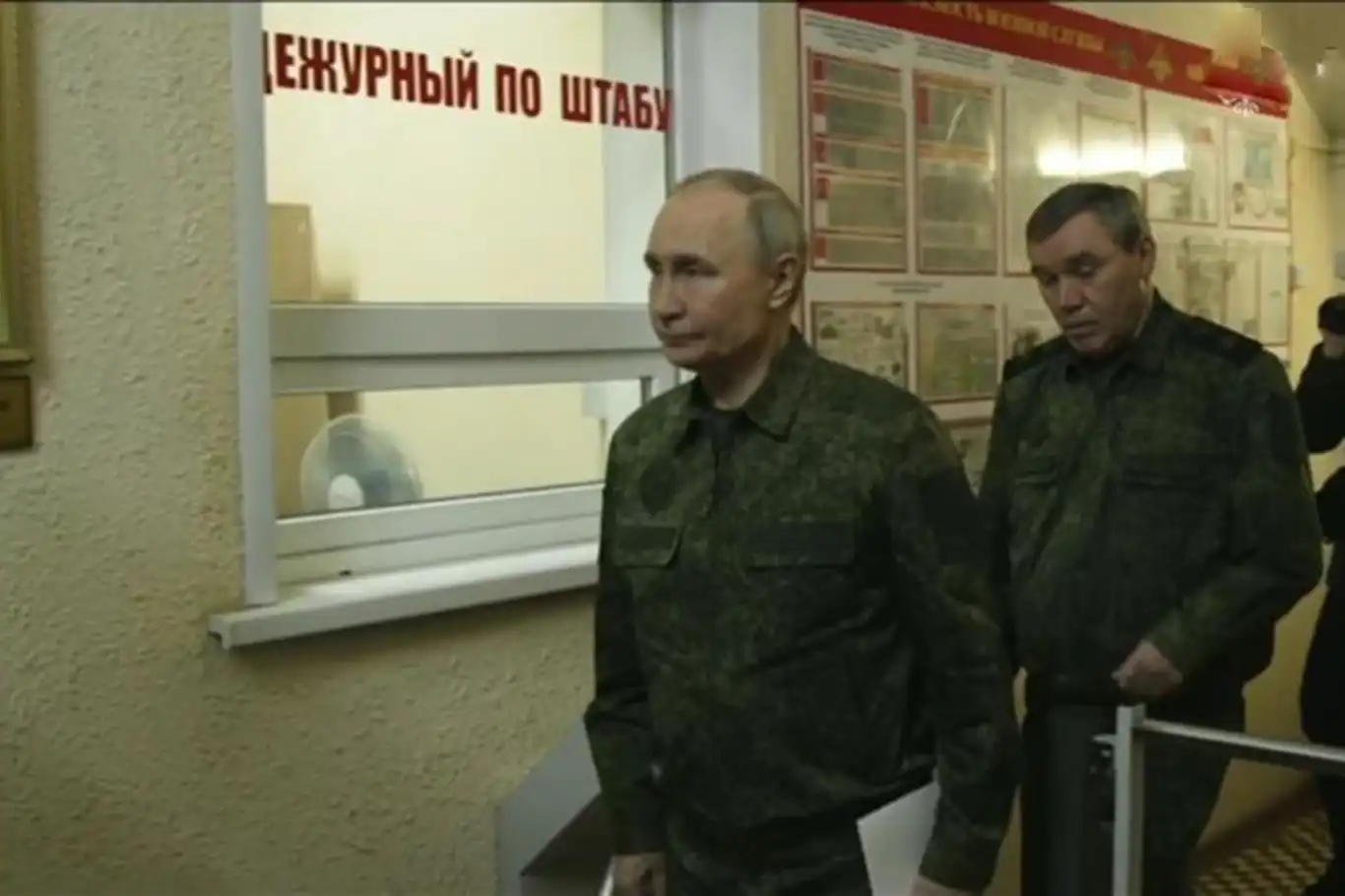 Putin, Ukrayna birliklerinden geri alınan Kursk'ta nükleer santrali inceledi 