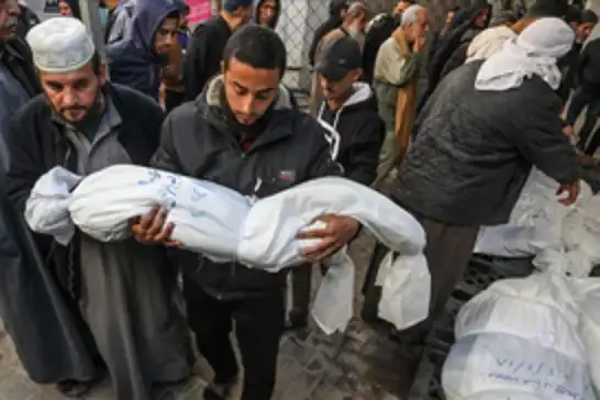 Gazze'de can kaybı 53 bin 655'e yükseldi