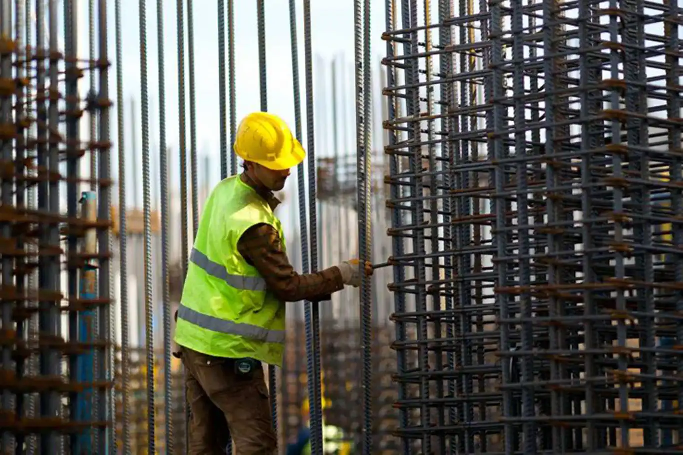 Türkiye’s wages surge 44.7% annually despite employment dip in industry Türkiye’s wages surge 44.7% annually despite employment dip in industry