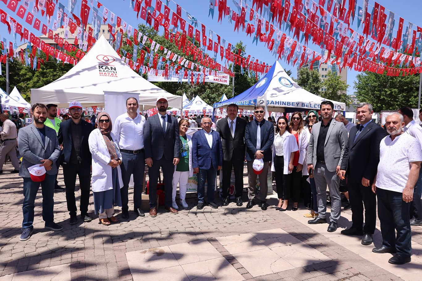 Gaziantep'te "İdeal Kilonu Öğren, Sağlıklı Yaşa" etkinliği düzenlendi Gaziantep'te "İdeal Kilonu Öğren, Sağlıklı Yaşa" etkinliği düzenlendi