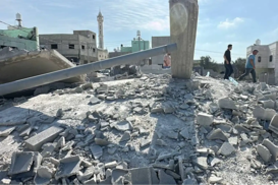 UN sends aid to Gaza as Israeli blockade starves civilians and unborn children