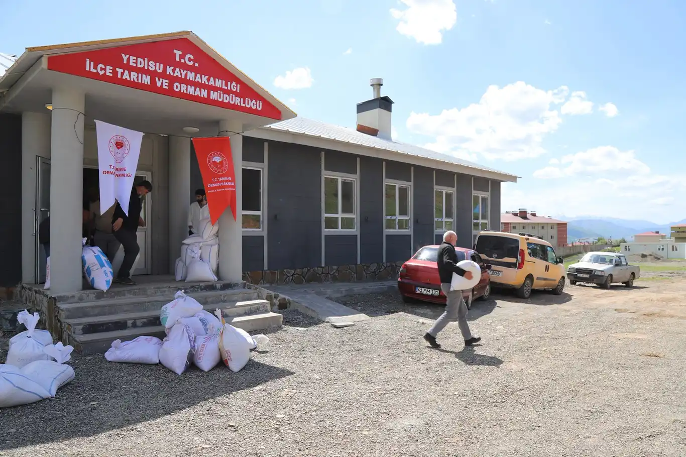 Bingöl’de coğrafi işaretli Horoz Kuru Fasulye tohumu dağıtıldı Bingöl’de coğrafi işaretli Horoz Kuru Fasulye tohumu dağıtıldı