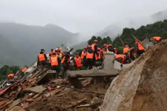 زەوی لەرزین لە چین: ٧ کوژراو و ٢١ بێ سەروشوێن