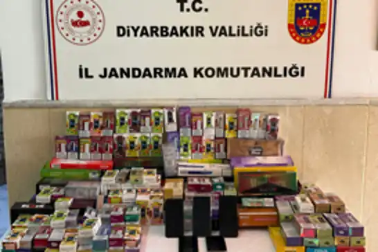 Sosyal medya üzerinden dolandırıcılık yaptıkları tespit edilen 8 kişi yakalandı