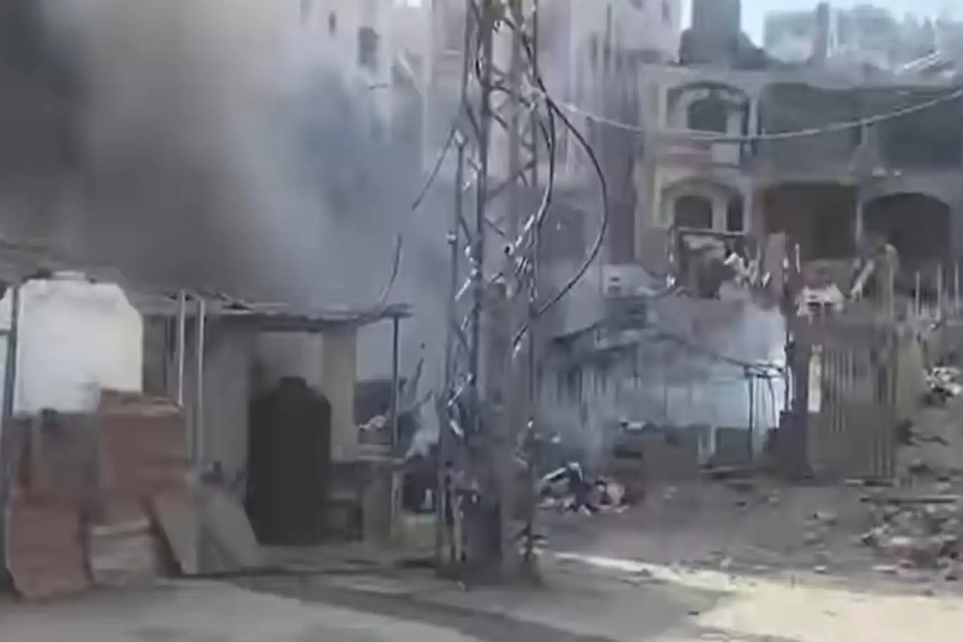 Al-Awda Hospital in Gaza pleads for urgent aid after Israeli airstrike sets medicine warehouse ablaze Al-Awda Hospital in Gaza pleads for urgent aid after Israeli airstrike sets medicine warehouse ablaze
