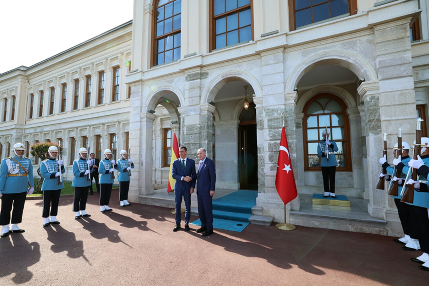 Cumhurbaşkanı Erdoğan, İspanya Başbakanı Sanchez ile görüştü Cumhurbaşkanı Erdoğan, İspanya Başbakanı Sanchez ile görüştü
