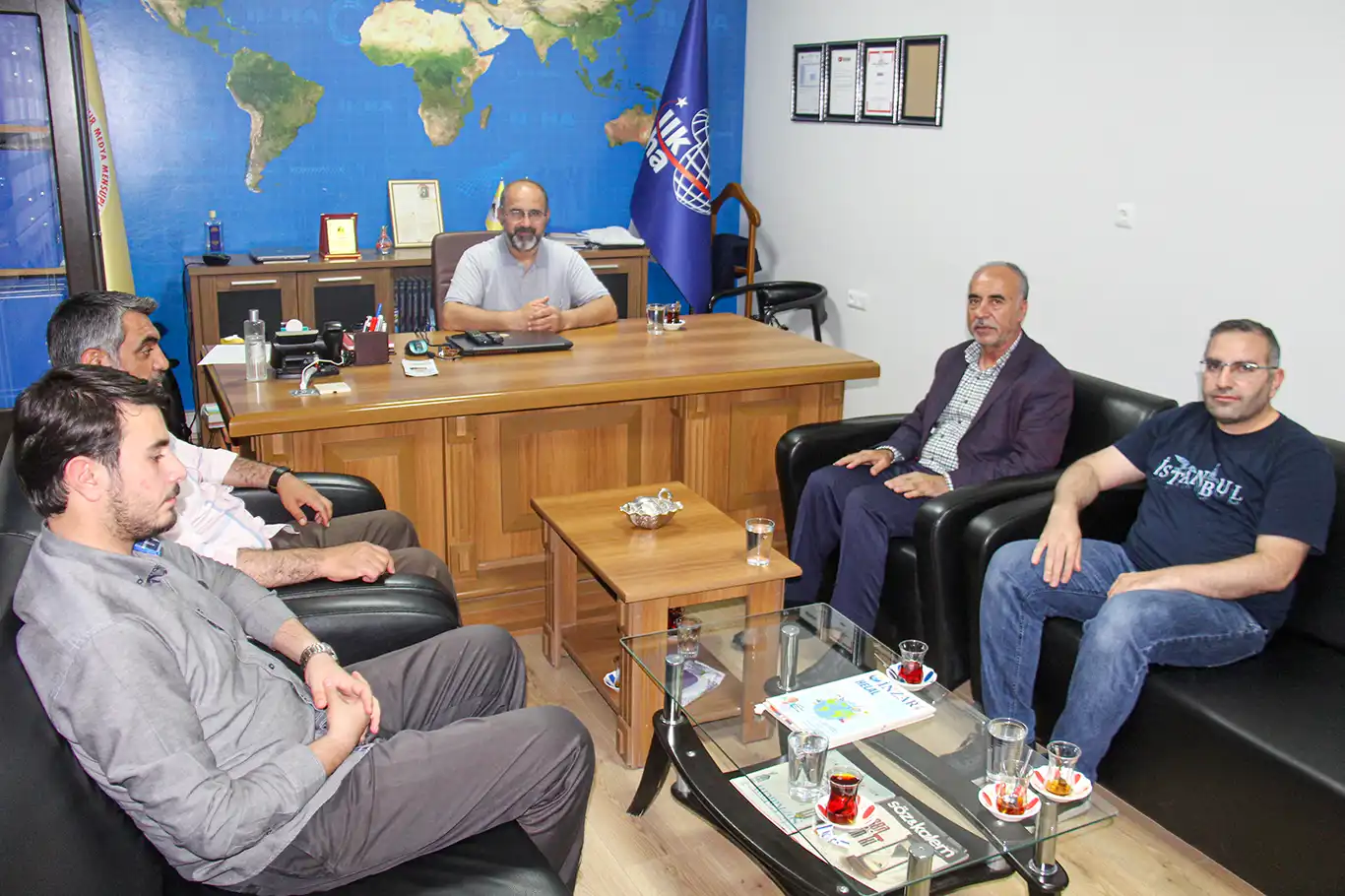 HÜDA PAR Kayapınar İlçe Teşkilatı'ndan İLKHA'ya ziyaret HÜDA PAR Kayapınar İlçe Teşkilatı'ndan İLKHA'ya ziyaret